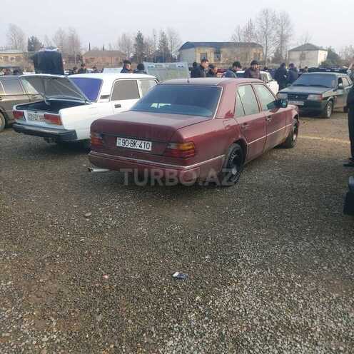 Mercedes E 250 1993, 565,000 km - 2.5 л - Biləsuvar