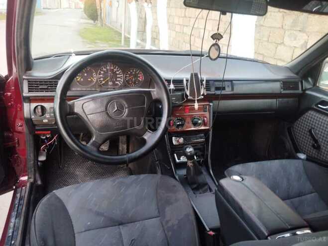Mercedes E 250 1993, 565,000 km - 2.5 л - Biləsuvar