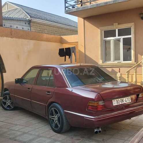 Mercedes E 250 1993, 565,000 km - 2.5 л - Biləsuvar