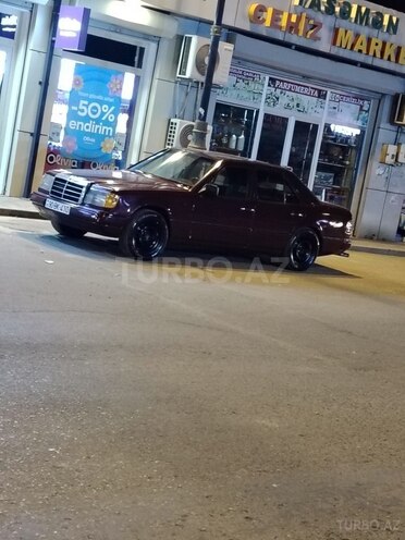 Mercedes E 250 1993, 565,000 km - 2.5 л - Biləsuvar