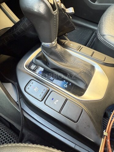 Hyundai Santa Fe 2017, 175,000 km - 2.0 l - Bakı