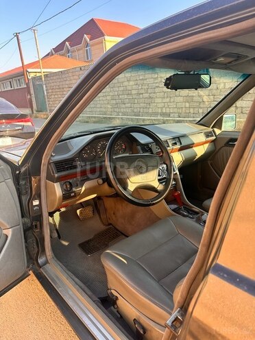 Mercedes E 200 1994, 600,000 km - 2.0 l - Bakı