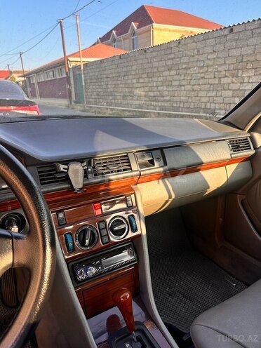 Mercedes E 200 1994, 600,000 km - 2.0 l - Bakı