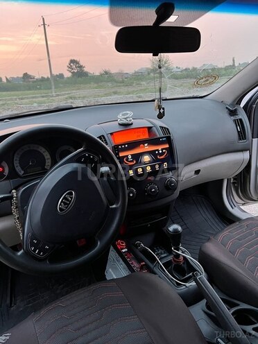 Kia Ceed 2007, 450,000 km - 1.6 l - Salyan