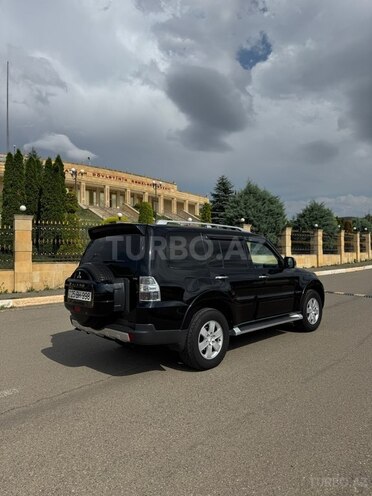 Mitsubishi Pajero 2007, 260,000 km - 3.0 l - Gəncə
