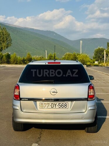 Opel Astra 2008, 2,313,320 km - 1.4 l - Şəki