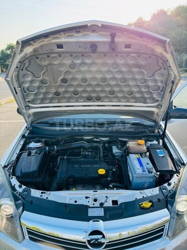 Opel Astra 2008, 2,313,320 km - 1.4 l - Şəki