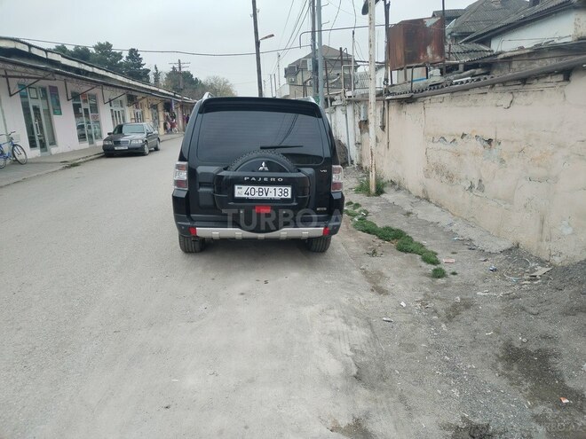 Mitsubishi Pajero 2008, 110,000 km - 3.0 l - Quba