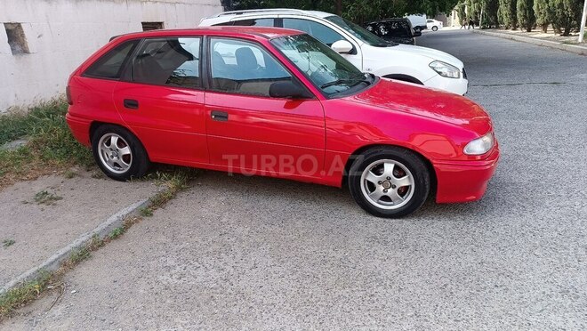Opel Astra 1996, 324,128 km - 1.6 l - Bakı