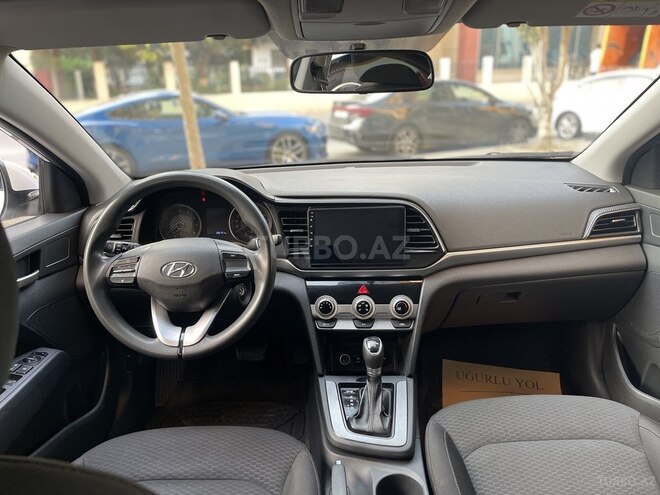 Hyundai Elantra 2019, 125,000 km - 1.6 l - Bakı
