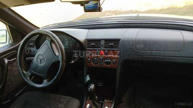 Mercedes C 200 1997, 454,618 km - 2.0 л - Biləsuvar