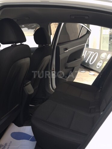 Hyundai Elantra 2019, 125,000 km - 1.6 l - Bakı