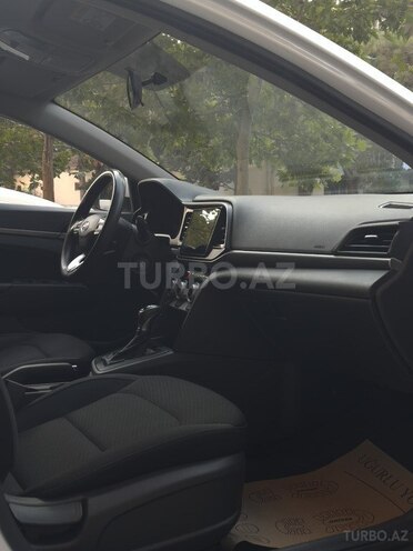 Hyundai Elantra 2019, 125,000 km - 1.6 l - Bakı