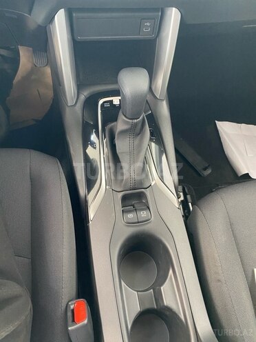 Toyota Corolla Cross 2025, 0 km - 2.0 л - Bakı