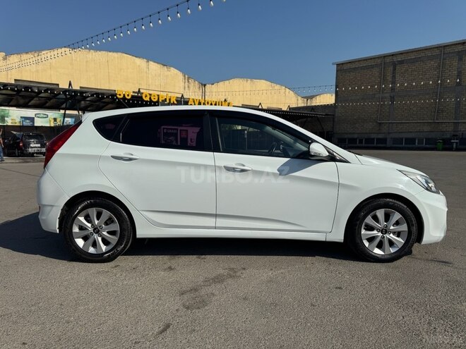 Hyundai Accent 2015, 211,000 km - 1.6 л - Bakı