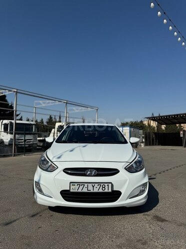 Hyundai Accent 2015, 211,000 km - 1.6 л - Bakı
