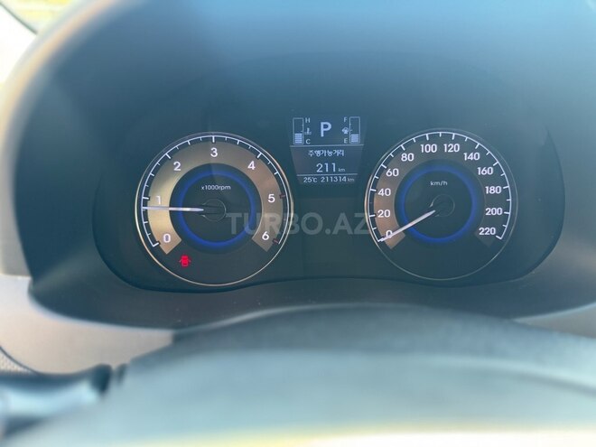 Hyundai Accent 2015, 211,000 km - 1.6 л - Bakı