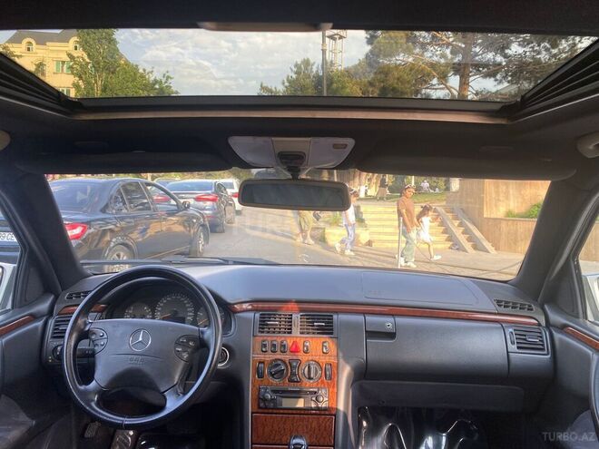 Mercedes E 270 2001, 430,000 km - 2.7 l - Bakı