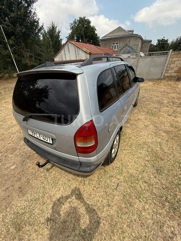 Opel Zafira 1999, 365,000 km - 1.8 л - Qusar