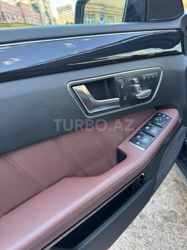 Mercedes E 220 2015, 111,000 km - 2.1 l - Bakı