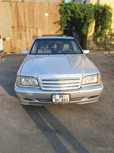 Mercedes C 230 1999, 286,000 km - 2.3 l - Bakı