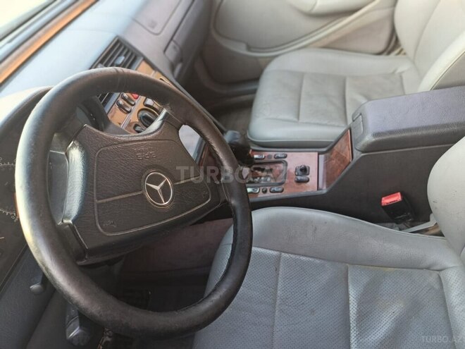 Mercedes C 230 1999, 286,000 km - 2.3 l - Bakı