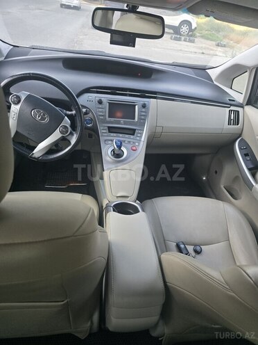 Toyota Prius 2014, 402,336 km - 1.8 l - Sumqayıt