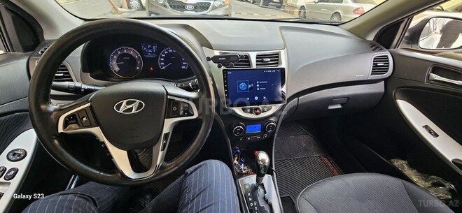 Hyundai Accent 2013, 215,000 km - 1.6 l - Bakı