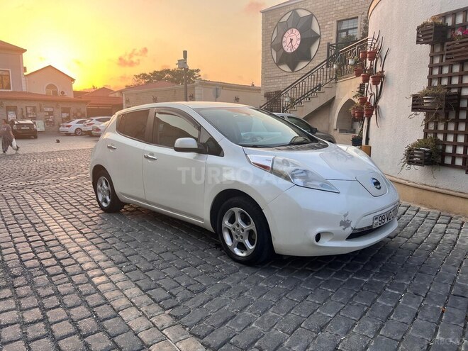 Nissan Leaf 2015, 166,000 km - 0.0 l - Bakı