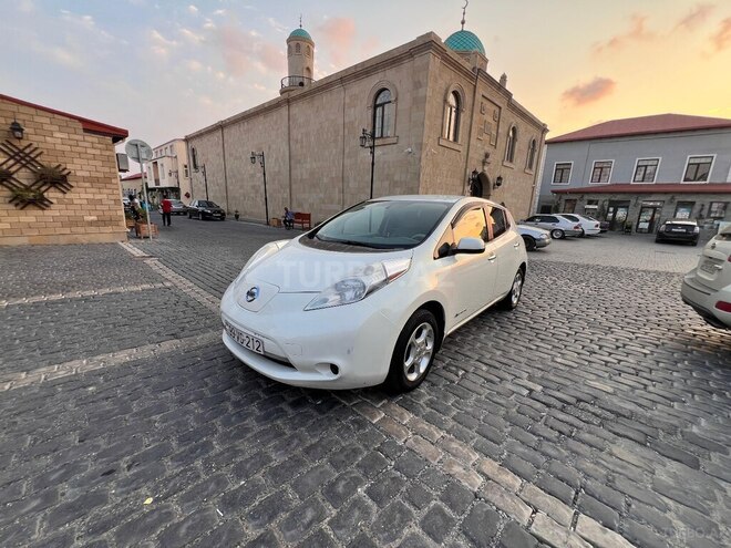 Nissan Leaf 2015, 166,000 km - 0.0 l - Bakı