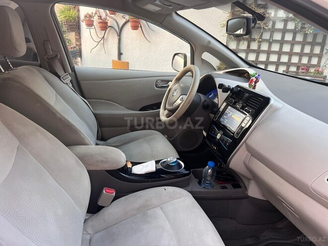 Nissan Leaf 2015, 166,000 km - 0.0 l - Bakı