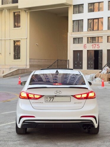 Hyundai Elantra 2018, 115,000 km - 1.6 l - Bakı