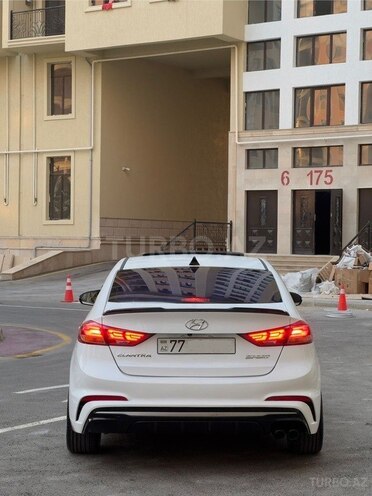Hyundai Elantra 2018, 115,000 km - 1.6 l - Bakı