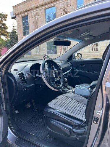 Kia Sportage 2011, 256,000 km - 2.0 l - Tovuz