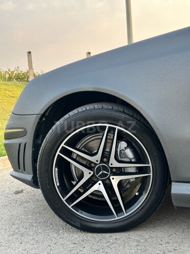 Mercedes E 270 2003, 395,000 km - 2.7 l - Bakı