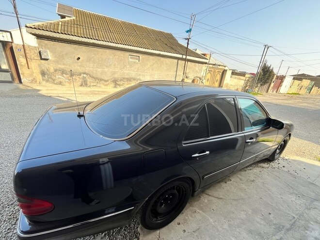 Mercedes E 240 1999, 245,000 km - 2.6 l - Bakı