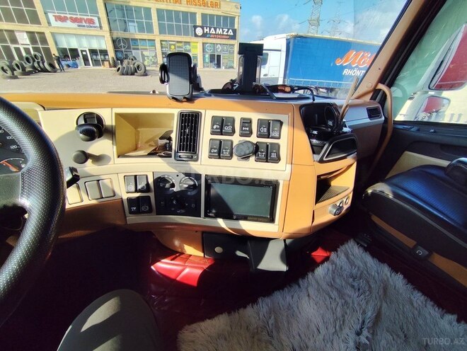Volvo FH 13 2011, 1,196,342 km - 13.0 l - Bakı