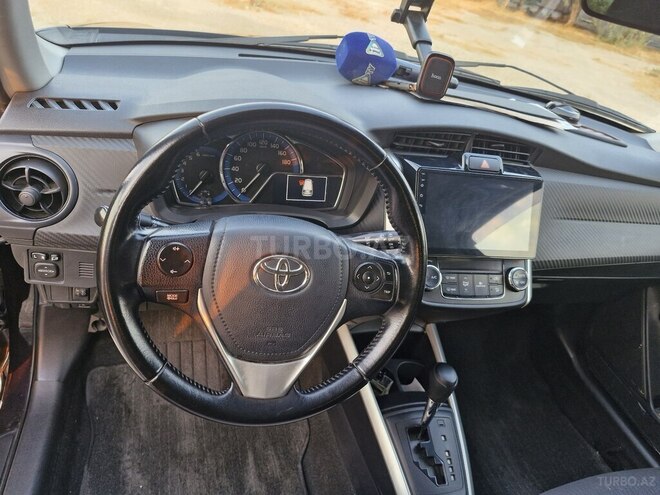 Toyota Corolla Fielder 2018, 195,000 km - 1.5 л - Bakı