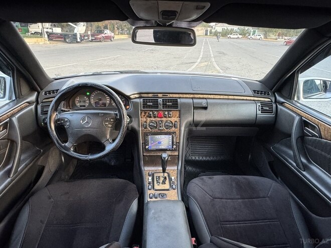 Mercedes E 220 d 1999, 395,000 km - 2.2 l - Sumqayıt