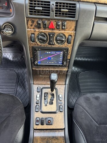 Mercedes E 220 d 1999, 395,000 km - 2.2 l - Sumqayıt