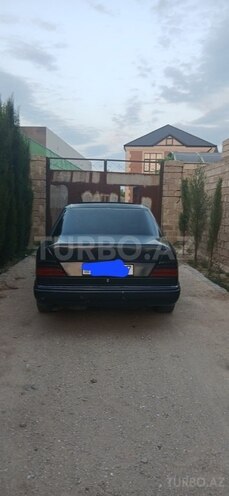 Mercedes E 220 1993, 350,000 km - 2.2 l - Bakı