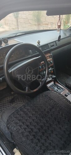Mercedes E 220 1993, 350,000 km - 2.2 l - Bakı