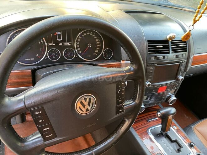 Volkswagen Touareg 2005, 272,000 km - 4.2 л - Bakı