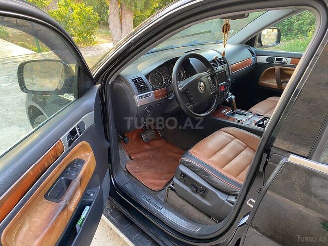 Volkswagen Touareg 2005, 272,000 km - 4.2 л - Bakı