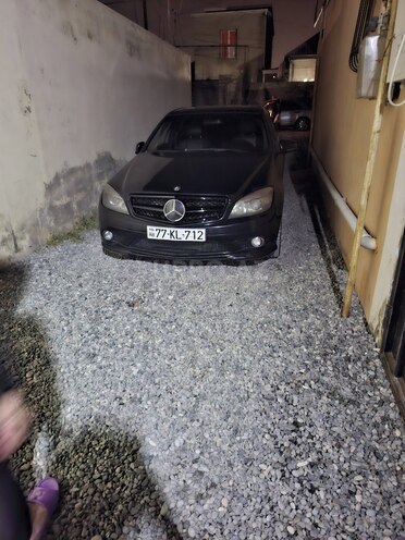 Mercedes C 300 2010, 275,000 km - 3.0 l - Bakı