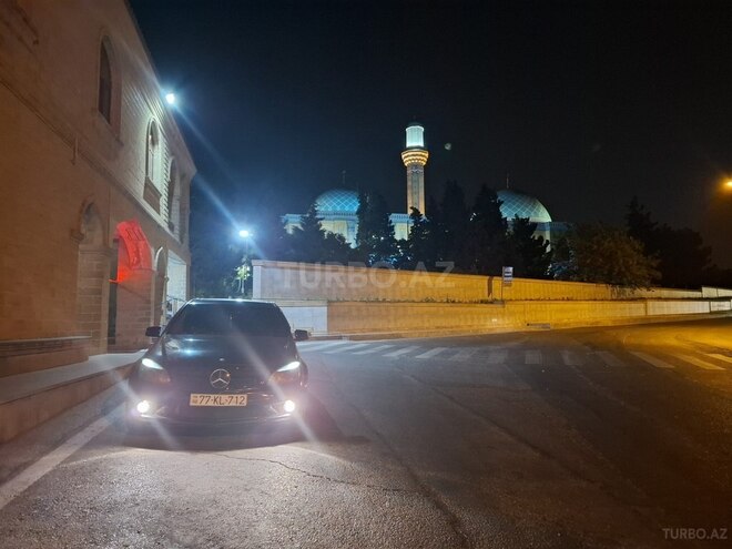 Mercedes C 300 2010, 275,000 km - 3.0 l - Bakı