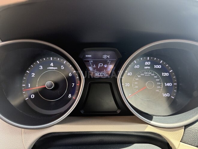 Hyundai Elantra 2015, 31,500 km - 1.8 л - Bakı