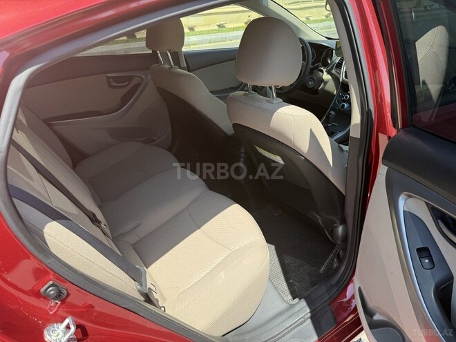 Hyundai Elantra 2015, 31,500 km - 1.8 л - Bakı