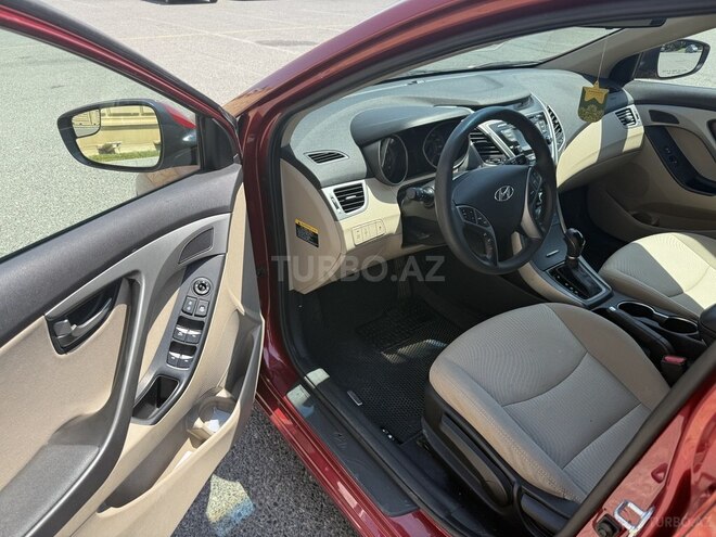 Hyundai Elantra 2015, 31,500 km - 1.8 л - Bakı