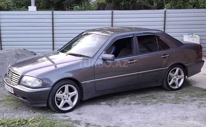 Mercedes C 200 1995, 292,500 km - 2.0 л - Qax